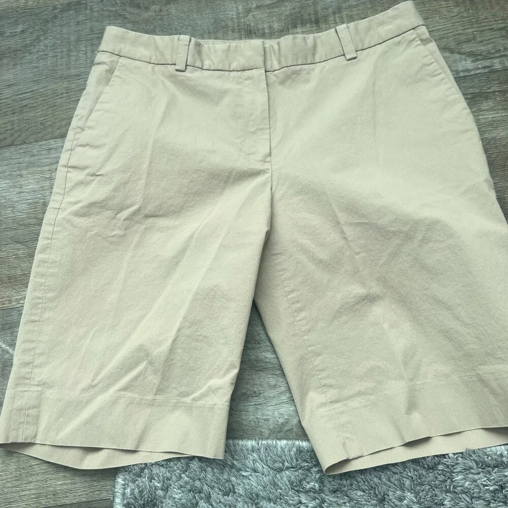 Brooks Brothers khaki shorts size‎ 6